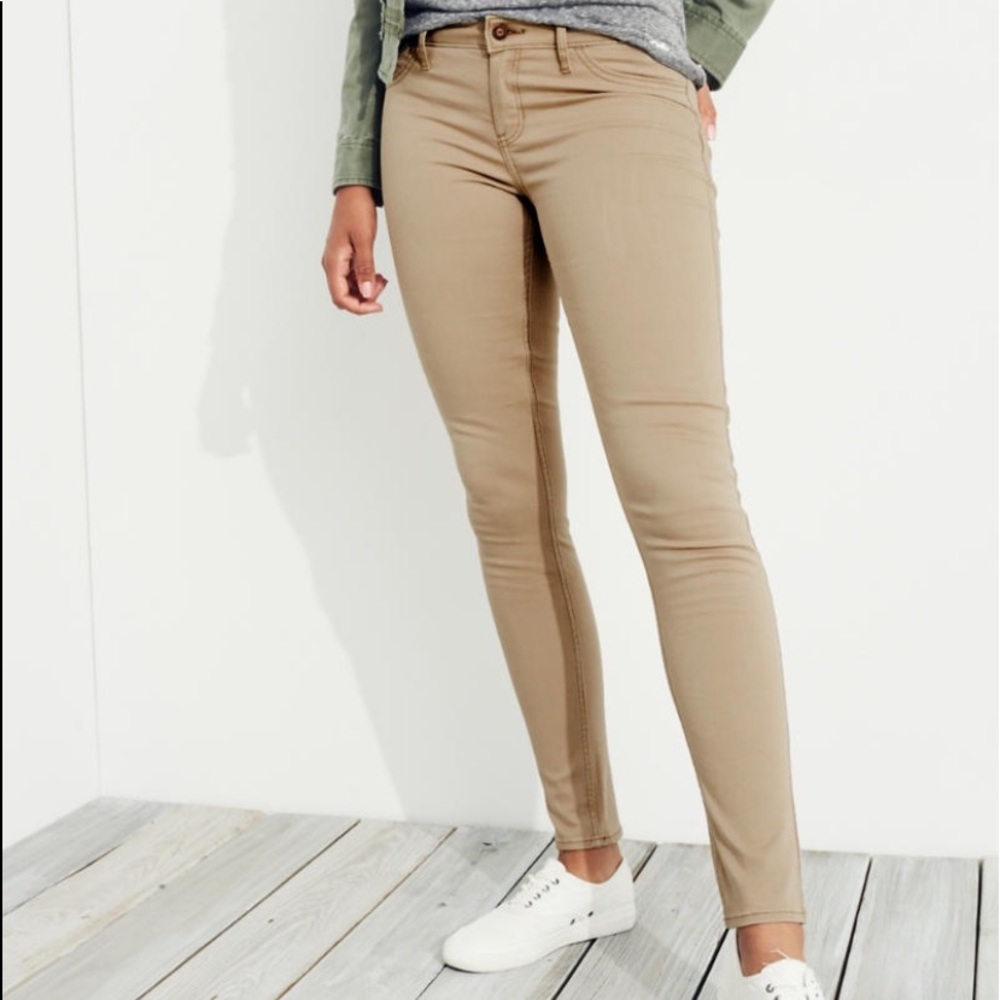 Hollister Low-Rise Super Skinny Jeans